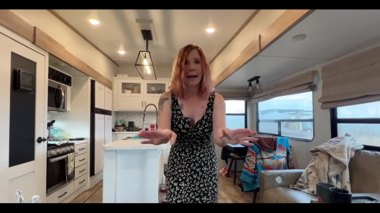 Jane Cane: Tricking Scenes