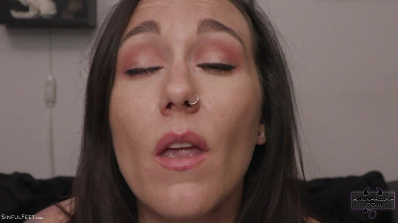 Sinn Sage: Filthy Cum Beggar