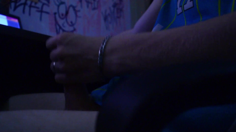 Vinn th20: Si masturba mentre la ragazza va al negozio