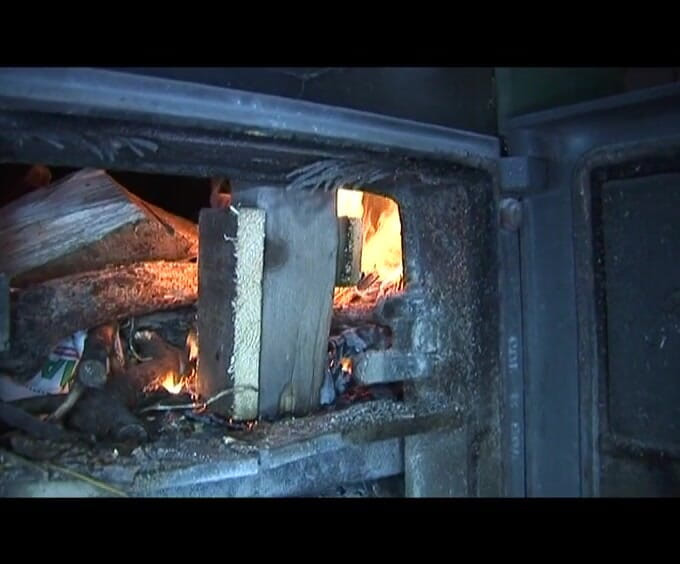 Deutsche Camgirls: A Slim German Chick with Red Hair Wants Cum Deep...