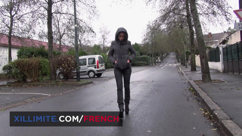 French girls at work: Pria tua ngentot sama gadis remaja cantik