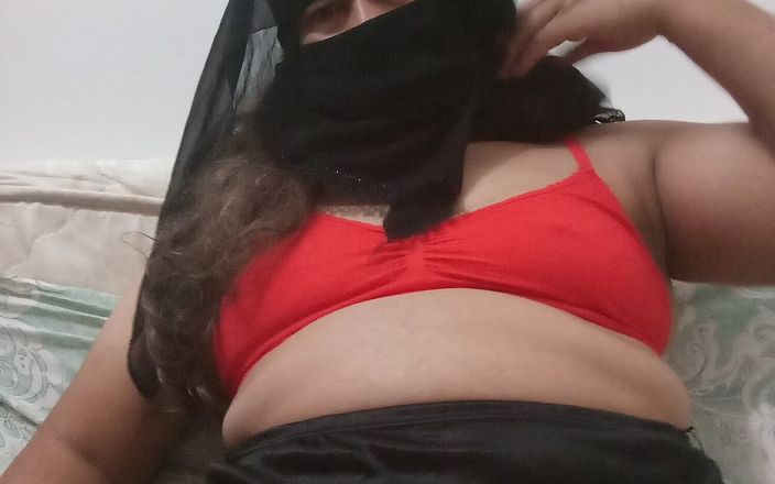 The inner heat of love: I Wear the Hijab and Masturbate Wearing Underwear