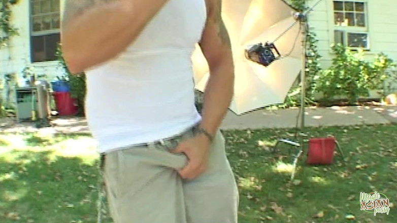 Magic Asian Pussy: Lucy Thái được vào một buổi chụp ảnh ba người ngoài trời ướt ẫm...