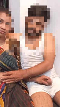 Indian Home Made Beautiful Lady Cocking Time Sex Video Enjoying Sex Video