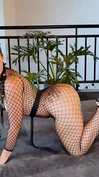Beautiful Brunette Gives Her Boyfriend Her Tight Ass as Surprise Anal Sex