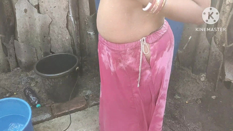 Anita yadav: 濡れた義理の妹