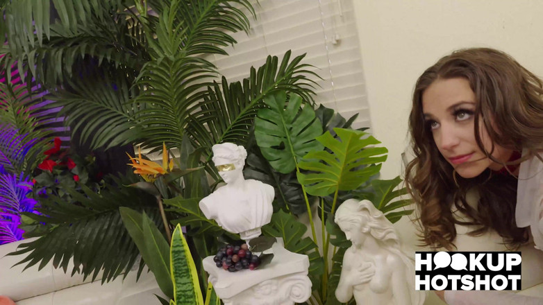 Hookup Hotshot: Hoa hồng Venice nhỏ xíu hứng tình vì tình dục ướt ẫm...