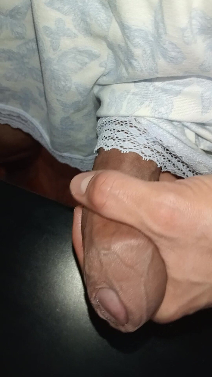 Rey rey: Big Cock and Venoza, Intense Masturbation in Pajamas, Submissive POV