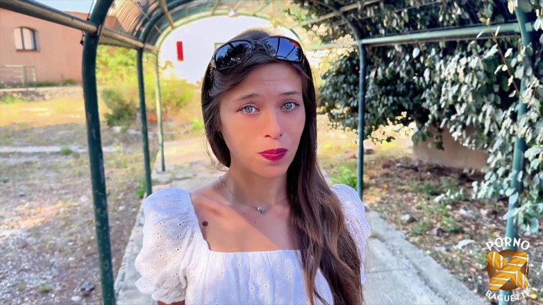 Porno Baguette: Lola, Pretty Girl, Wants to Get Banged Really Deeply