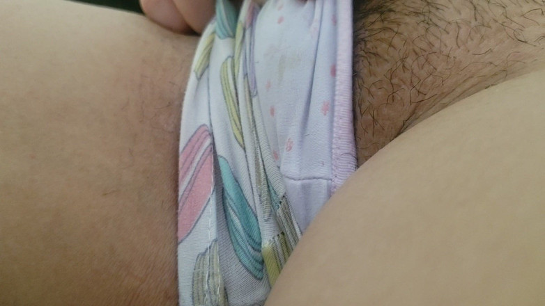 Wil9727: Moje nevlastní sestra v šortkách