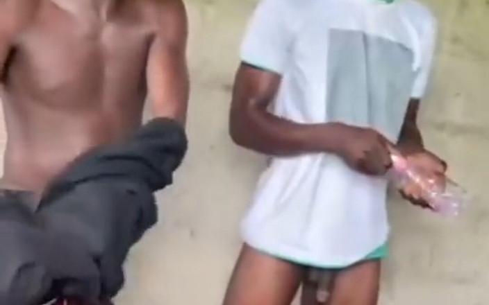 Sassypussyy: Go Global