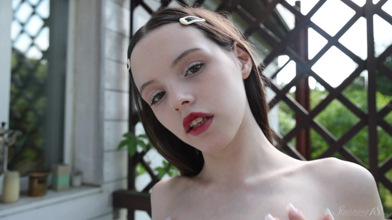 Stunning18: Funny Doll
