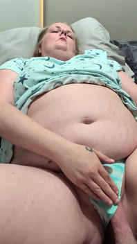 Cum in Stepmoms Panties and Pussy