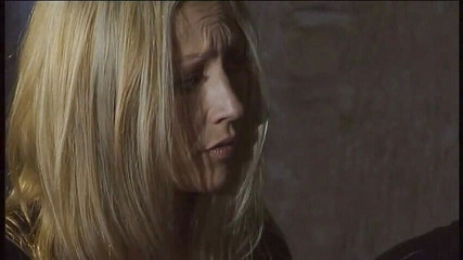 Fuck me Hard: 그녀의 가터 벨트를 구부리고 뒤에서 자지를 가져가는 걸 지켜봐