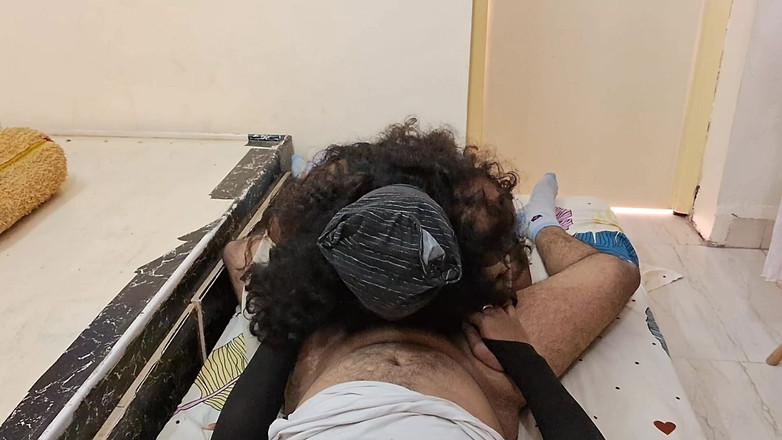 Dreamer Nite69: 印度泰米尔阿姨与房主发生性关系