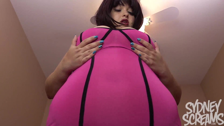 Sydney screams fetish: มุมมองของชายตัวเล็กของเทพธิดา Giantess