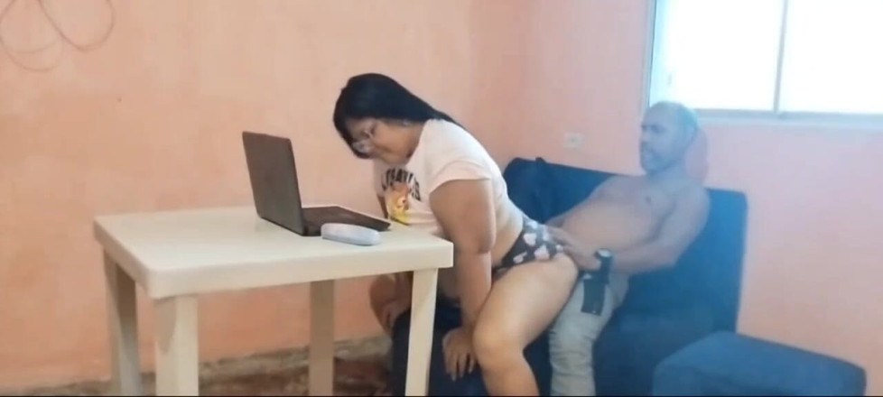 Adribella69: Üvey baba utangaç üvey kızını spermle doldurana kadar amını sikene kadar...