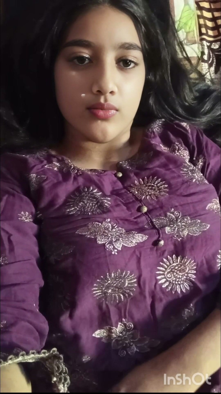 Naughty_Sana: Sexy Rasha mostrando tetas pezones y coño caliente