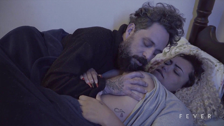 Fever Films: 土曜の夜、友達とセックス