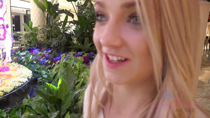 ATK Fans (Girlfriends): Virtual vacation in Las Vegas with sweet teen Carmen Callaway 1/2