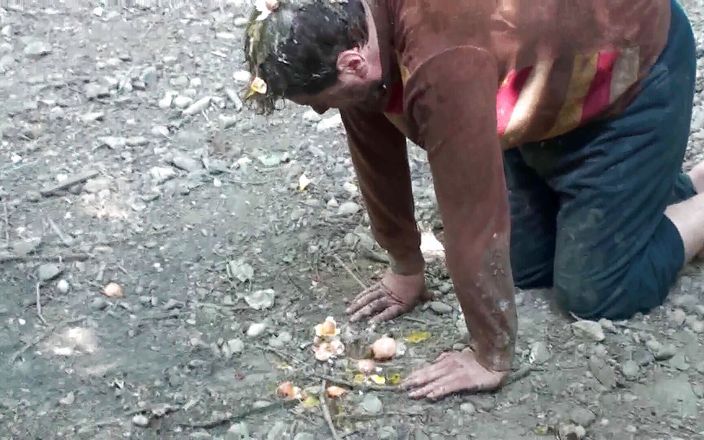 Femdom Austria: Outdoor humiliating this slave