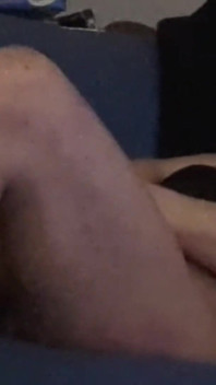 Solo Adventure 19 - Napalona MILF, Dildo i orgazm