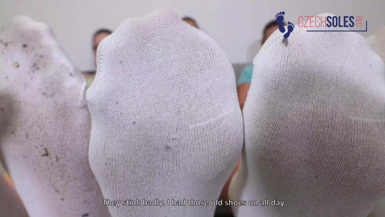 Czech Soles - foot fetish content: Siapa Yang Mempunyai Stinky Socks Yang Paling?