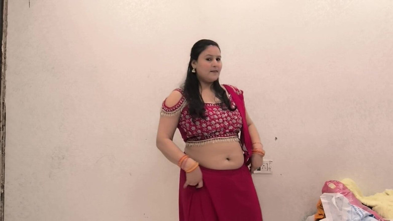 Puja555: Prstění kundičky Hraní s velkými prsy