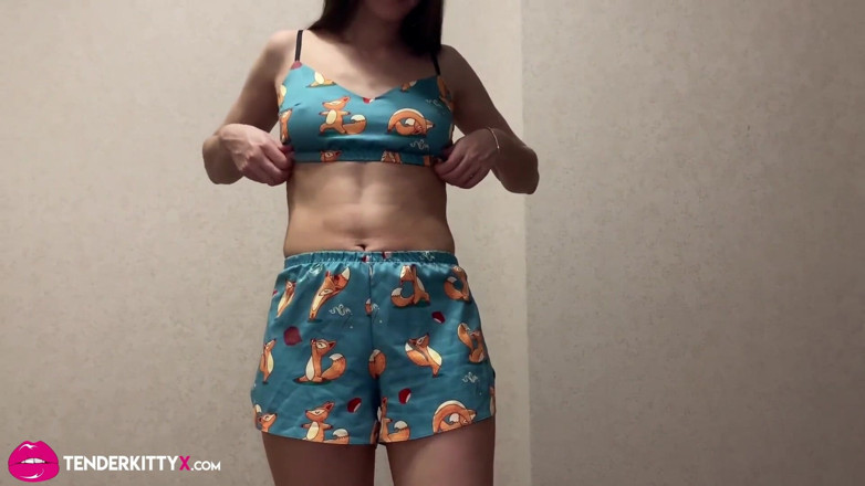 Tender Kitty: Babe suck cock and pussy fucking in the evening