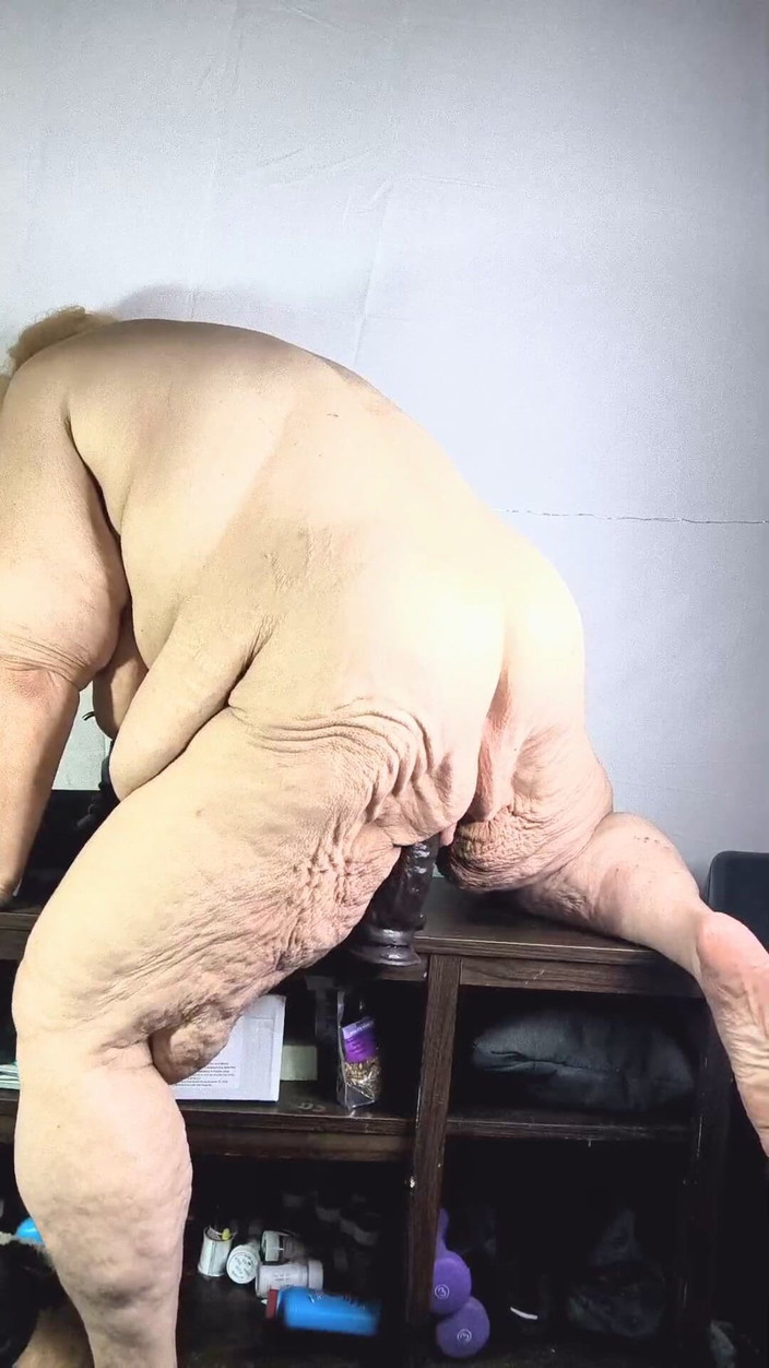 HerculesnVENUS: Ea șeful îl călărește pe biroul ei că pizda cea mai bună