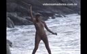 Amateurs videos: My girlfriend topless on the beach