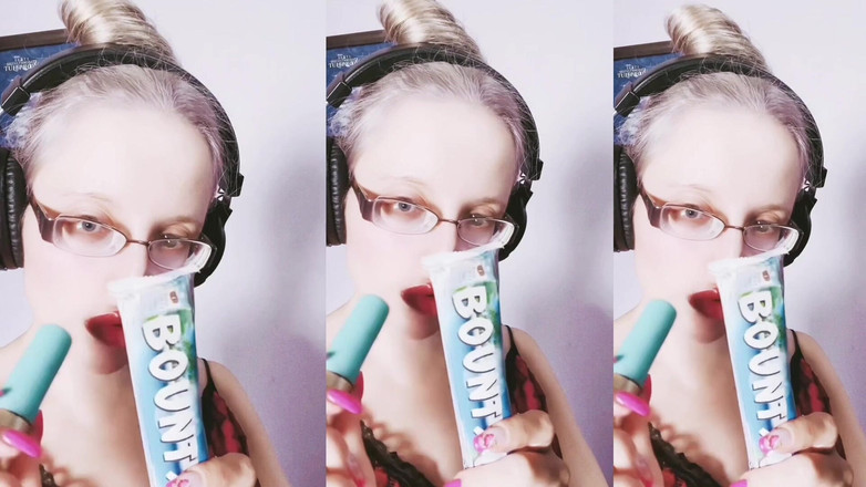 FinDom Goaldigger: Поедание сладкого шоколада АСМР - Асмр, очки, великанша, помада, большие губы, тесто, пища, фетиш на лице, длинные ногти