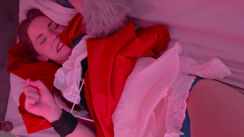 Nicky Rebel: Diikat &amp; dikongkek oleh teman lelaki besar yang buruk