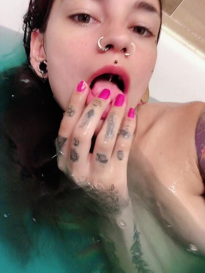 Latinxbabe: Nálada v akvamarínu