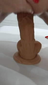 MILF and Dildo