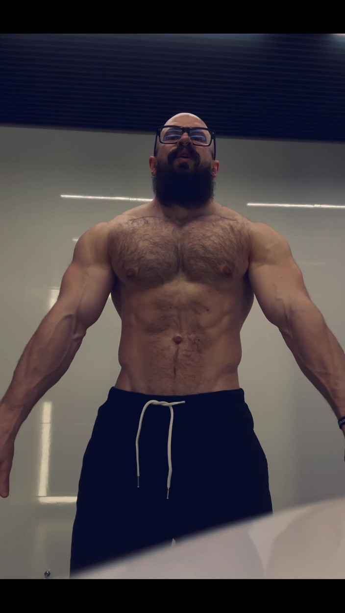 Mister Stone: Every Muscle Is Under the Skin