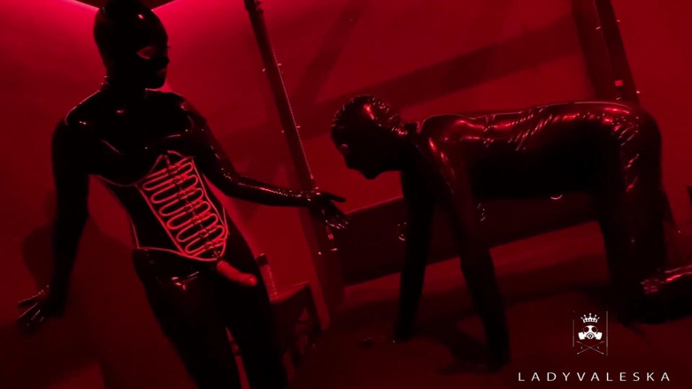 Lady Valeska: Gimp sucked fucked and used