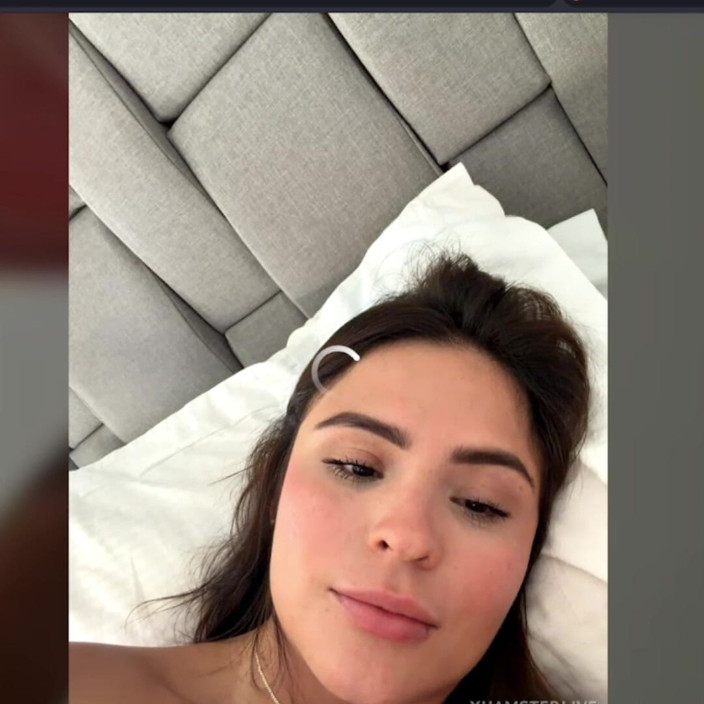 Ayumi Hall: Eu Quero Ser Fodida No Meu Quarto