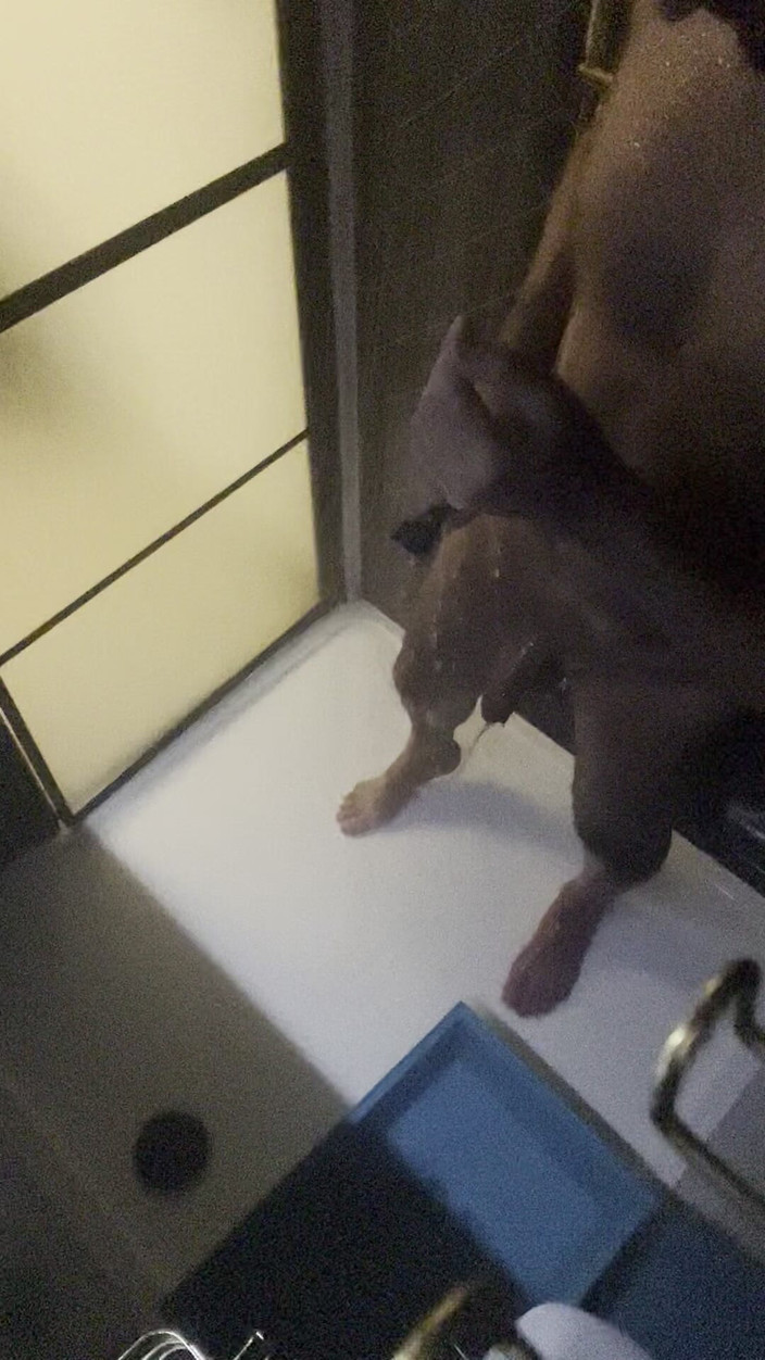 Razzle6: 샤워 시간