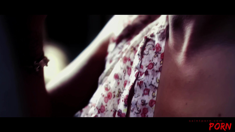 SaintPorn: Des Jeunes Mariés Se Font Plaisir En Vacances