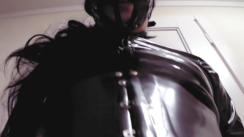 Tranny Bunny: Iepuraș de latex solo, penis mare, BDSM, fetiș, nebuniță