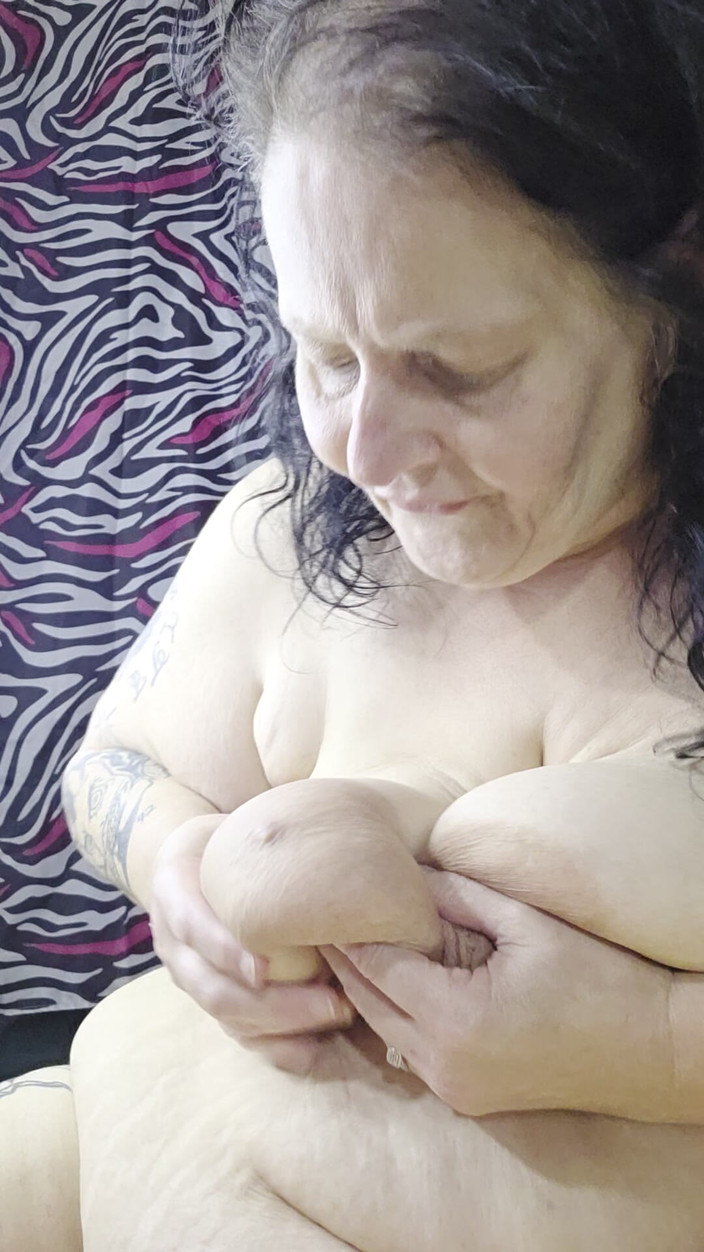 HerculesnVENUS: Während ihr ehemann weg ist, spielen diese lesben