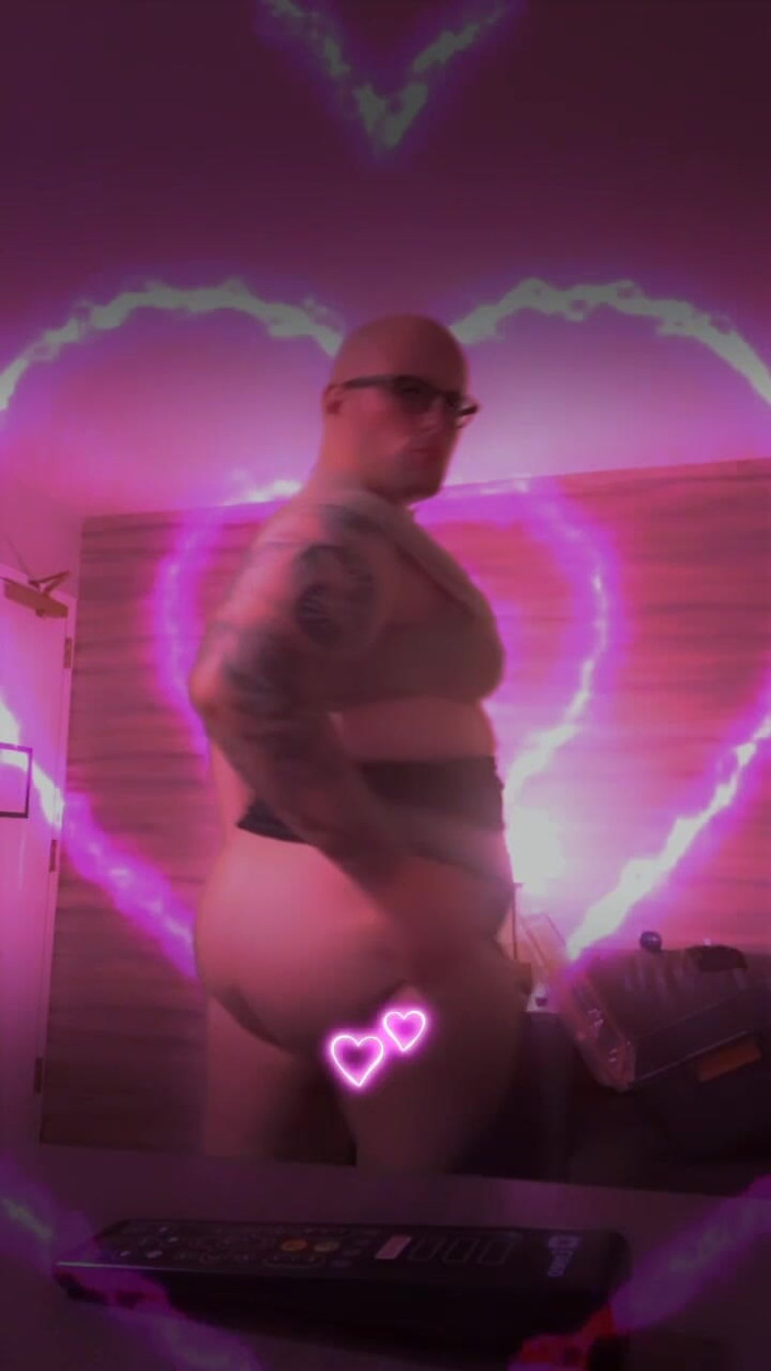 DemonicCumSlut: Perfecto Preop Trans Montando Polla Monstruosa