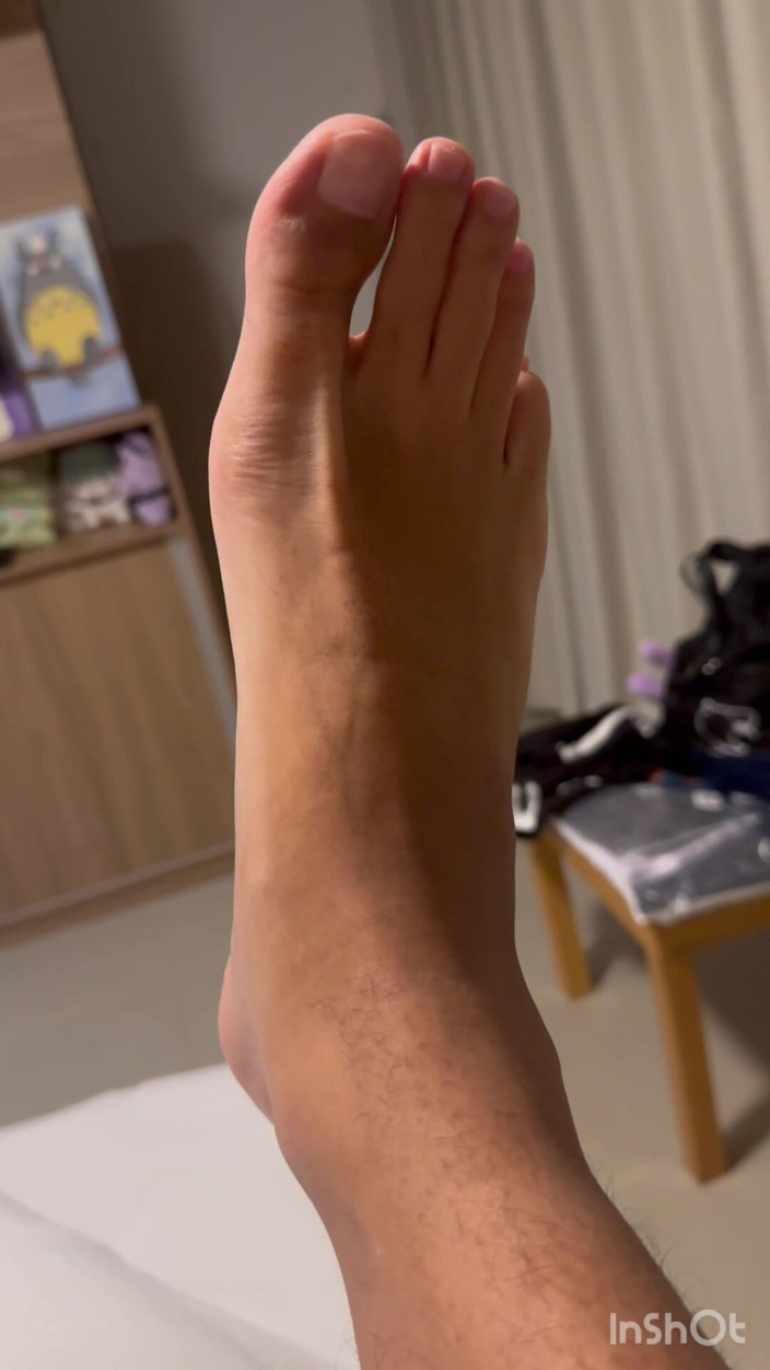 Boy feet: Smell Deeply at This Point
