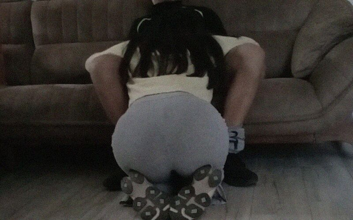 Couple Of Pleasure: Awek dapat peluang pekerjaan baru, menghisap lelaki tua untuk mendapatkan...