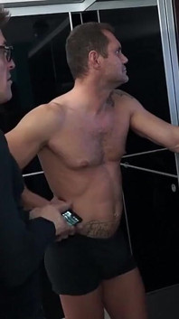 Handjobs, jokes and news in the Nacho Vidal Mansion