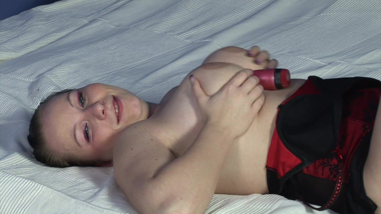 Solo Sex: Meia-irmã mostra masturbação na frente da minha cam!