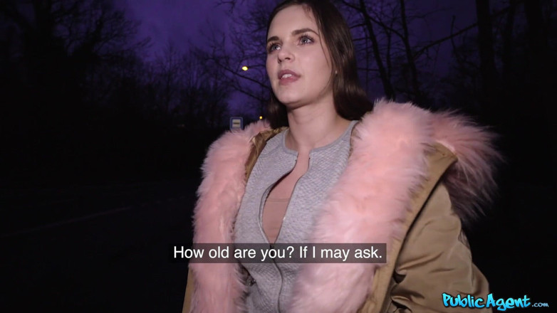Public Agent: Agent - 20 Year Old Student Taylee Wood Flashes Her Big Tits