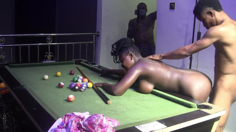 Amateur Teen Studio: Sex amator cu înregistrare de acasă de la Snooker