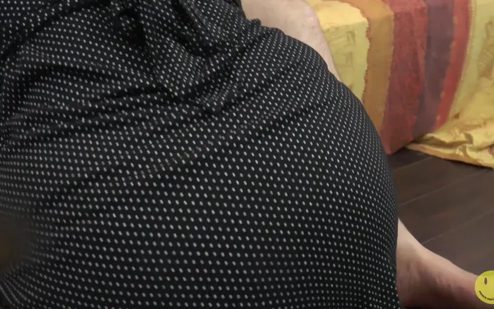 French Amateur Porn: Sirial Is Fond of Her Big Fat Cock